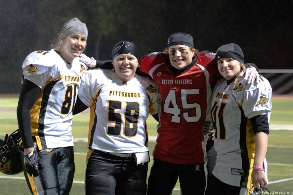 Laura Baden #81, Stephanie Balochko #58, Vicky Eddy #45, and Kimberly Beaver #41