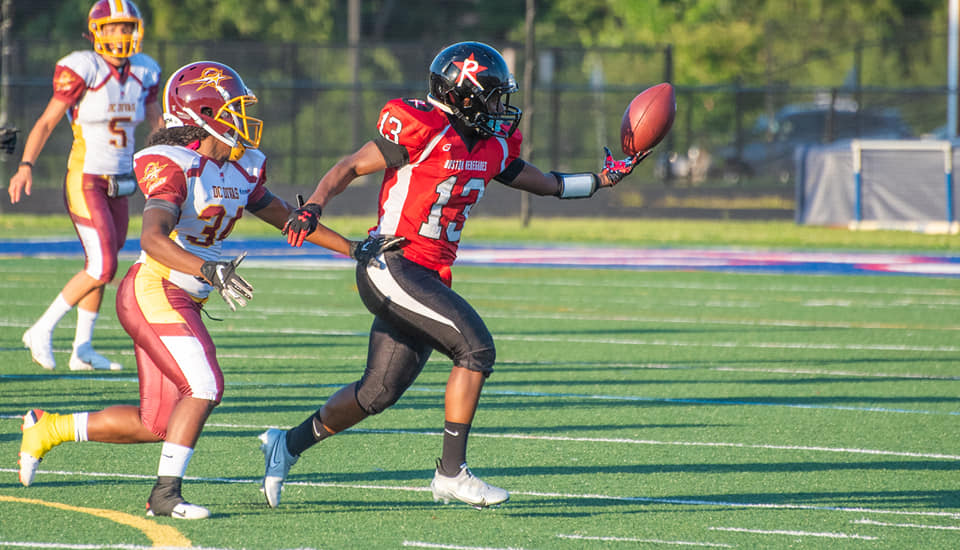 Boston Renegades defensive back Shannon Singletary makes an interception