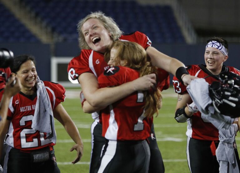 Ruth Matta, Erin Truex, Allison Cahill, and Deanna Walsh of the Boston Renegades